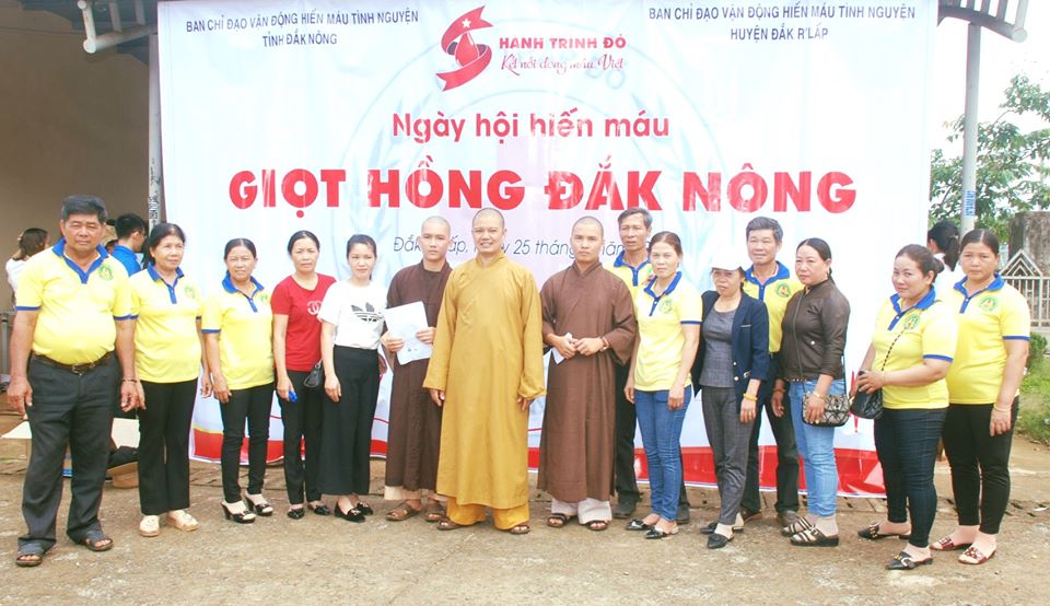 Gần 100 Chư Tăng Phật tử huyện Đăk R'Lấp tham gia hiến máu nhân đạo