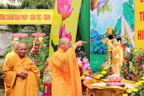 BTS Phật giáo huyện Đắk Mil trang nghiêm đón mừng Phật Đản 2018